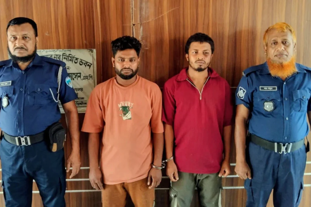 লাকসামে সিএনজি ও চোরাই ছাগলসহ আটক ২